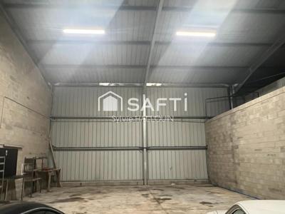 Local commercial - 230 m² - 1 pièce