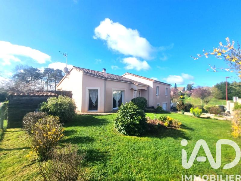 Maison - 145 m² - 8 pièces