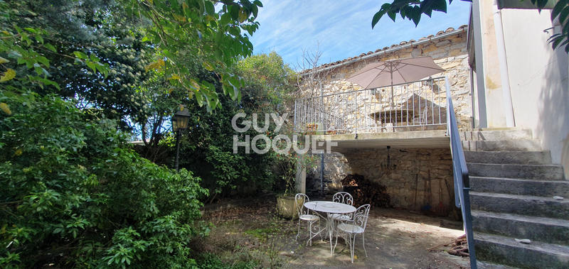 Maison - 260 m² - 7 pièces