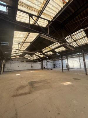 Immeuble - 2 800 m² - 1 pièce