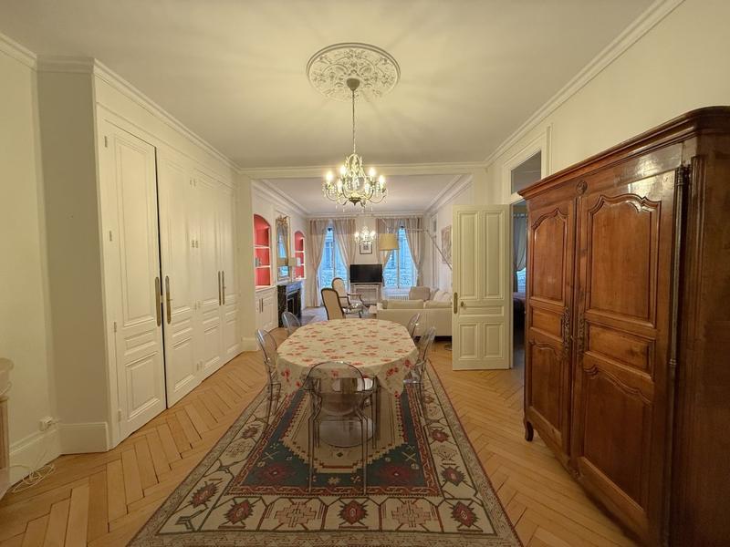 Appartement - 138 m² - 4 pièces