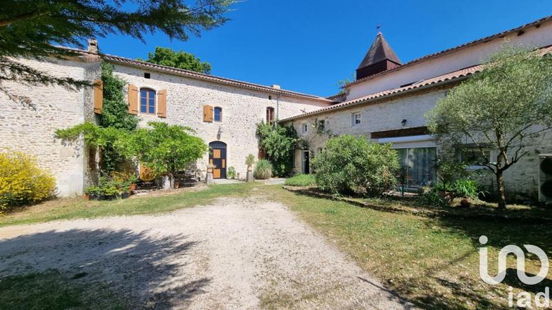 Maison - 361 m² - 12 pièces