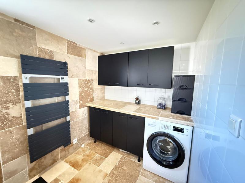 Maison - 182 m² - 7 pièces