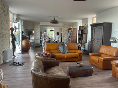 Maison - 271 m² - 8 pièces