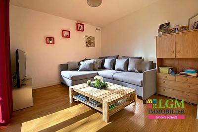 Maison - 93 m² - 4 pièces