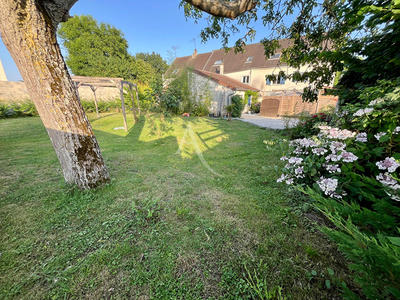 Maison - 304 m² - 11 pièces