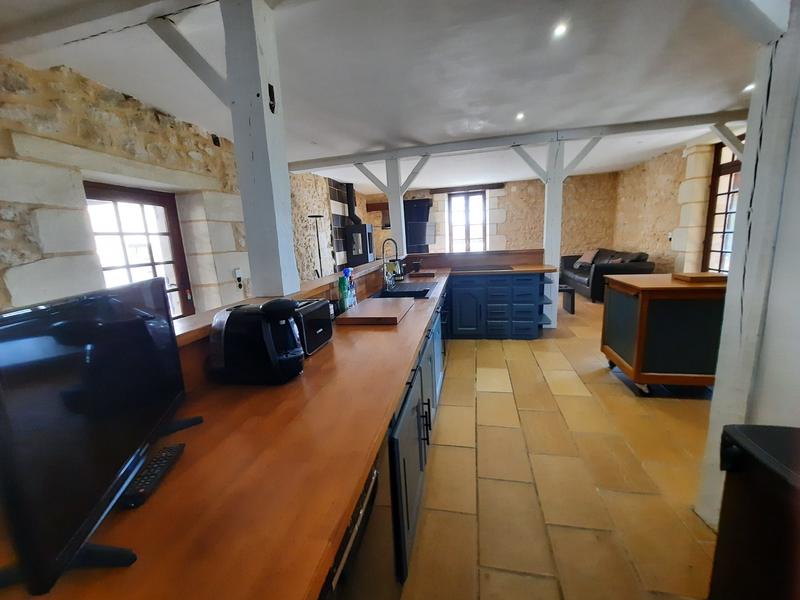 Maison traditionnelle - 271 m² - 12 pièces