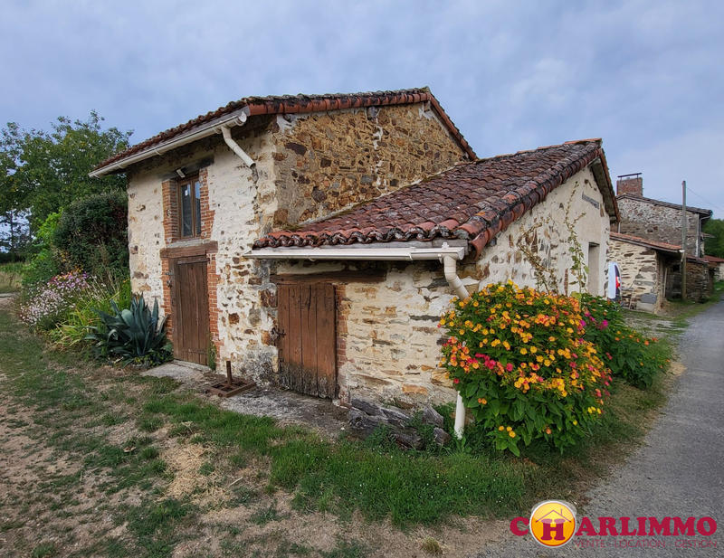 Maison traditionnelle - 86 m² - 4 pièces