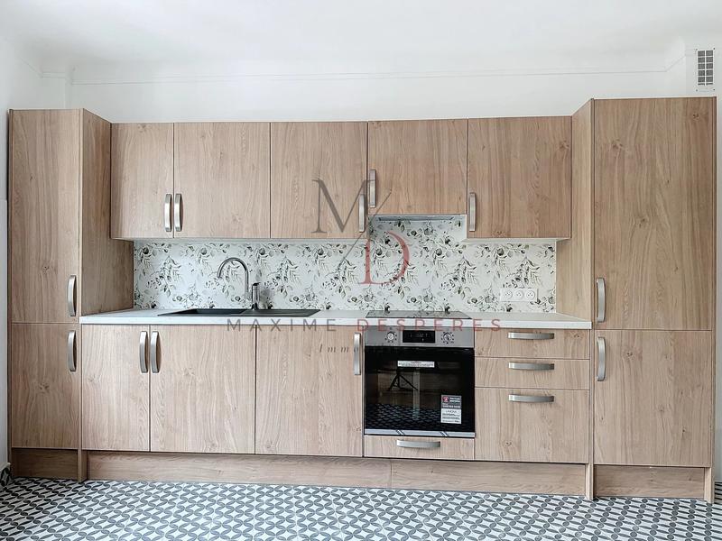 Appartement - 103 m² - 5 pièces