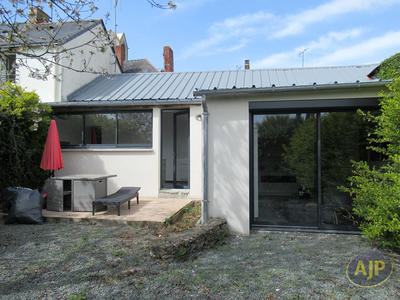 Maison - 75 m² - 5 pièces