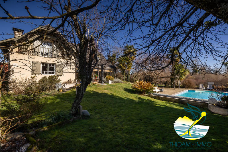 Maison - 170 m² - 6 pièces