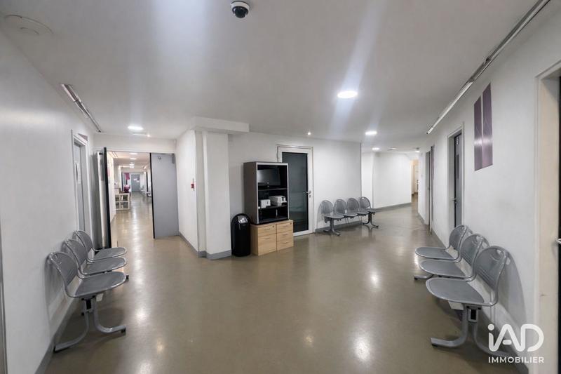 Local commercial - 1 330 m²