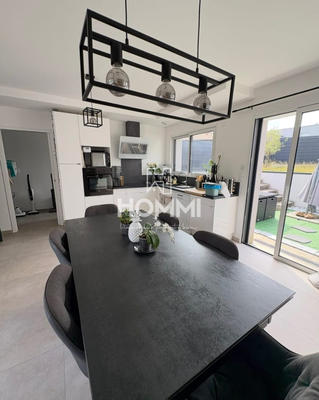 Maison - 112 m² - 5 pièces