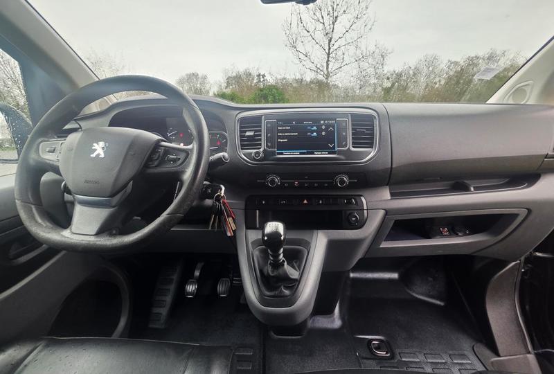Peugeot Expert 1° Main 1.6 b Hdi 115cv Pack Premium 3 places Tél / Clim Galerie