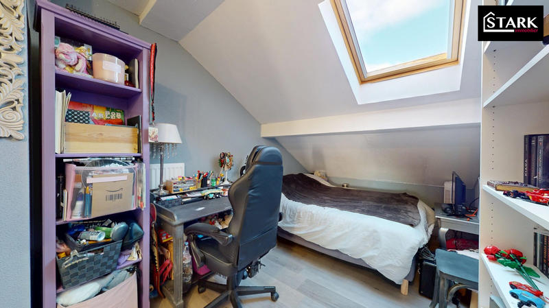 Appartement - 94 m² - 5 pièces