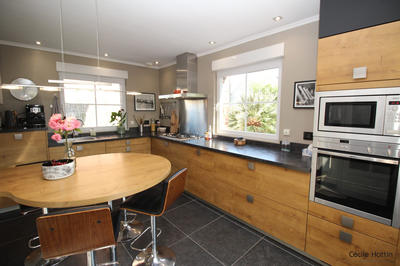 Maison - 140 m² - 6 pièces