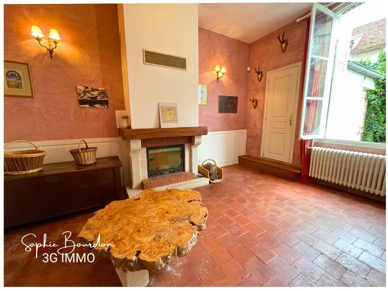 Maison - 107 m² - 6 pièces