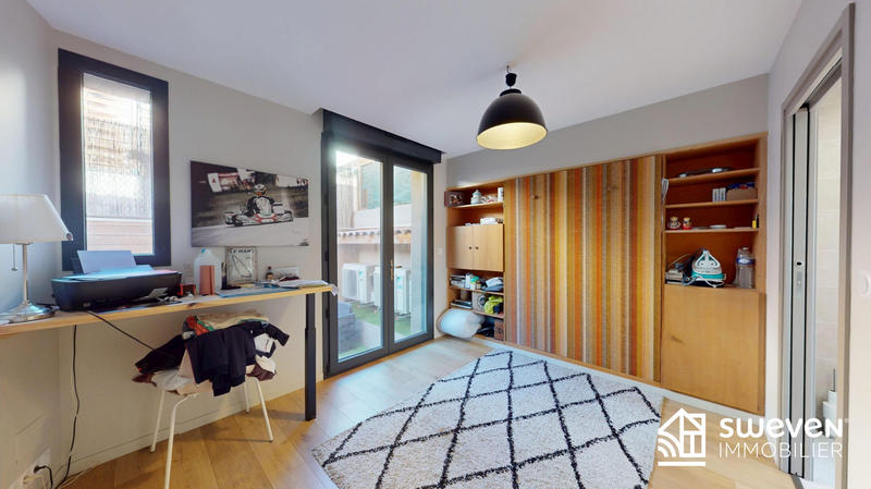 Maison - 102 m² - 4 pièces