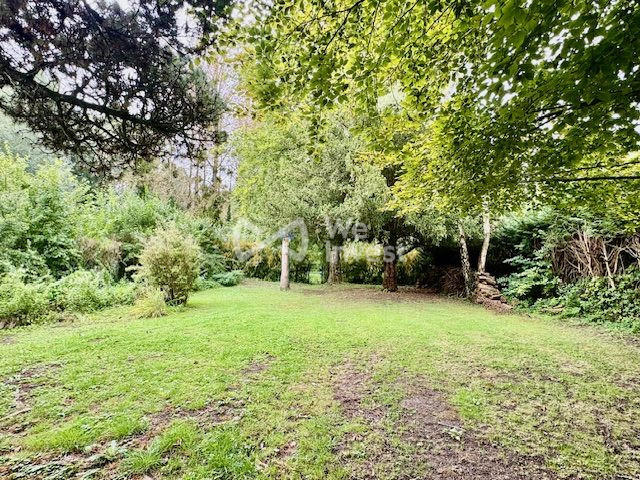 Maison - 337 m² - 8 pièces