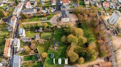 Château - 700 m² - 19 pièces