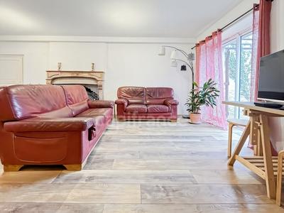 Appartement ancien - 89 m² - 4 pièces