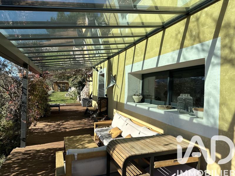 Maison - 102 m² - 4 pièces