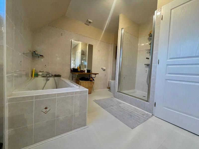 Maison - 122 m² - 5 pièces