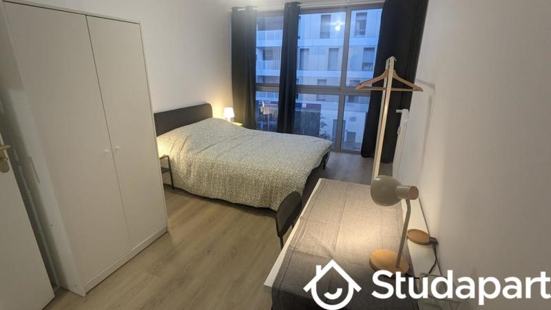 Chambre - 10 m² - 1 pièce