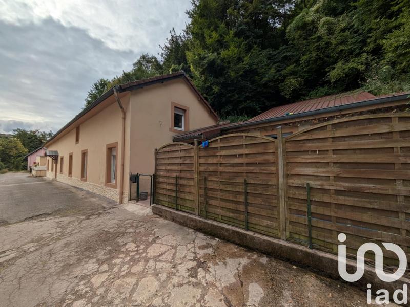 Maison - 238 m² - 10 pièces