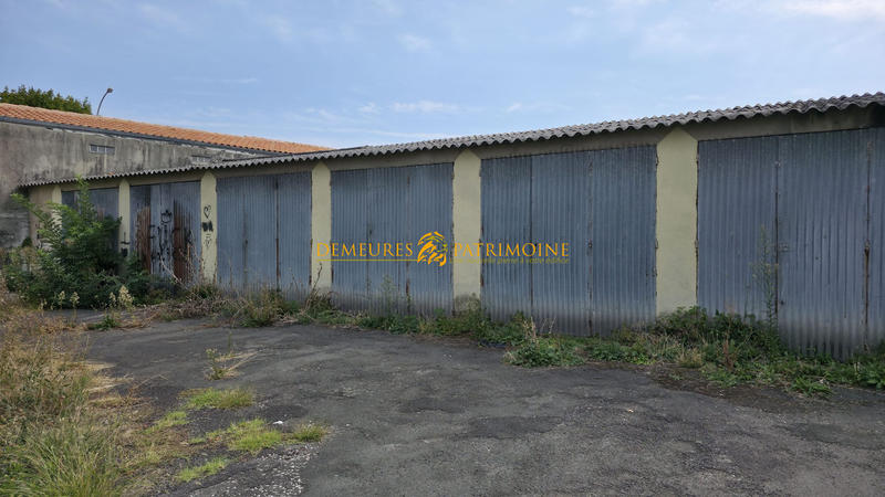 Parking / Garage - 230 m²