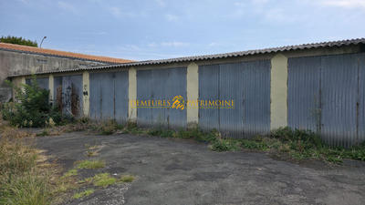 Parking / Garage - 230 m²