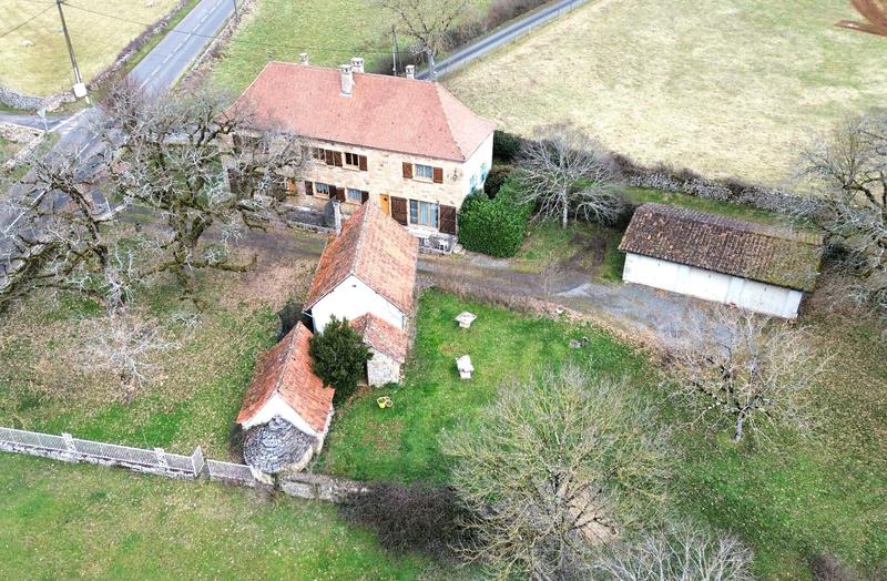 Maison en pierre - 200 m² - 10 pièces