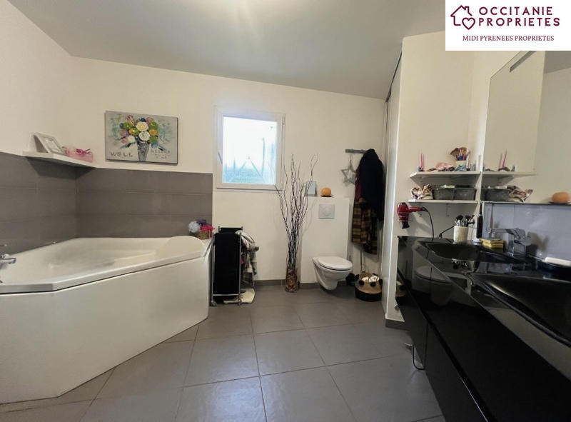 Villa - 183 m² - 6 pièces