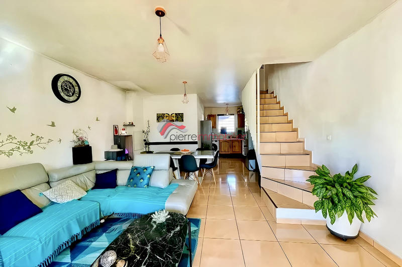 Maison - 256 m² - 13 pièces