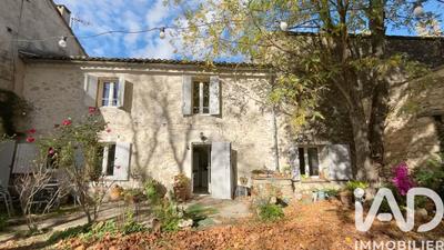 Maison - 243 m² - 10 pièces