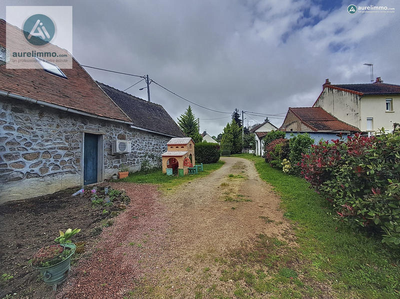 Maison ancienne - 212 m² - 8 pièces