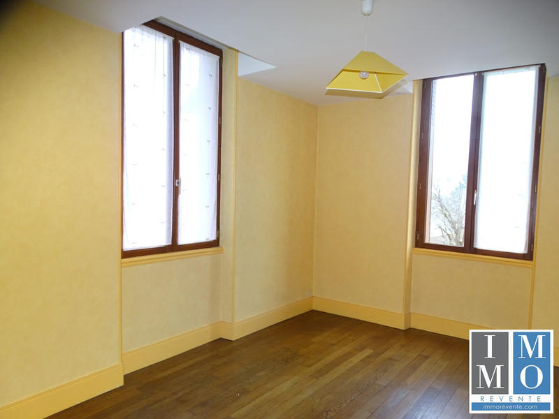 Maison ancienne - 173 m² - 6 pièces