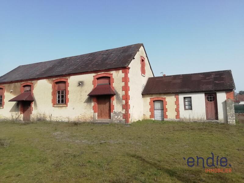 Maison - 220 m² - 2 pièces