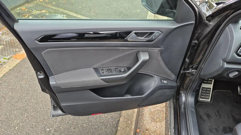 Volkswagen t-Roc 1.5 Tsi 150 Dsg7 Black Pack