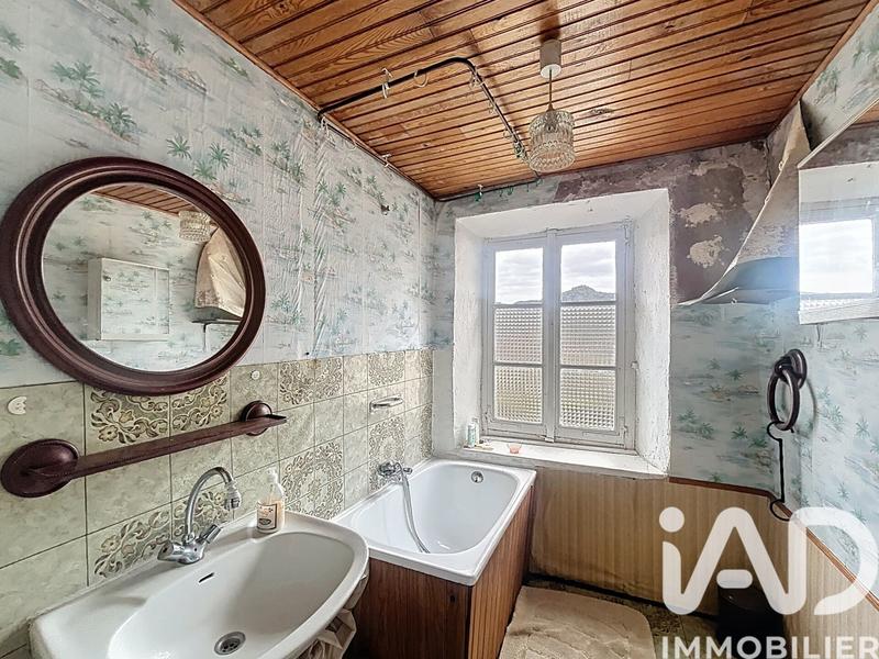 Maison de village - 100 m² - 4 pièces