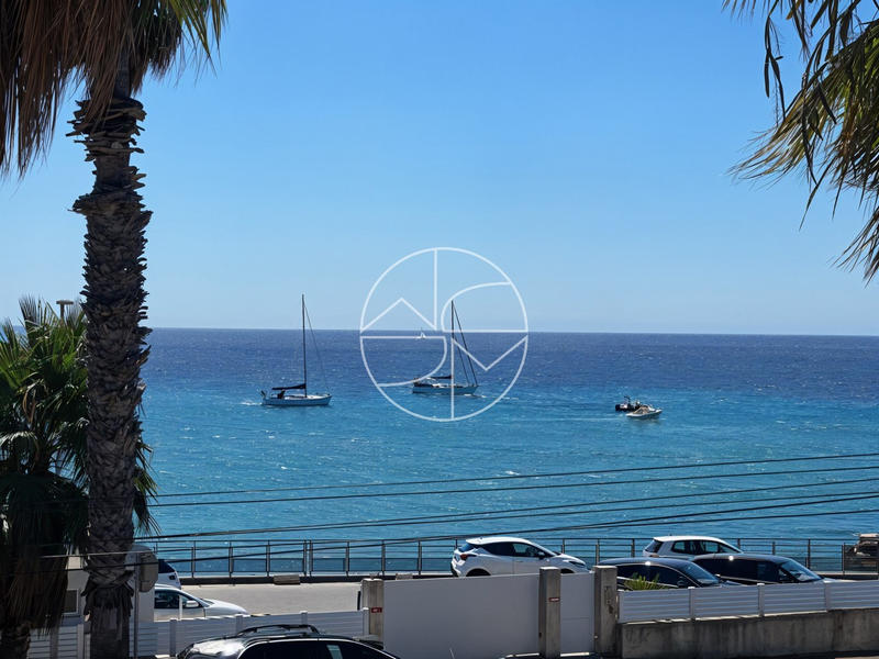 Appartement - 100 m² - 5 pièces