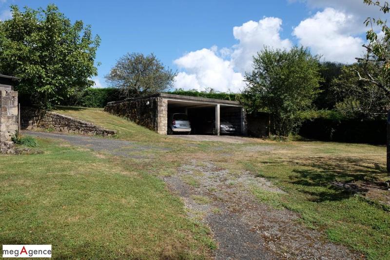 Maison en pierre - 212 m² - 7 pièces