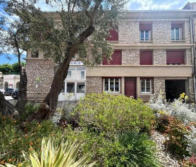 Appartement - 80 m² - 3 pièces