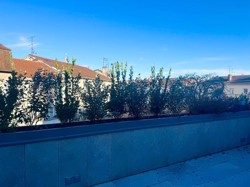 Appartement - 220 m² - 5 pièces