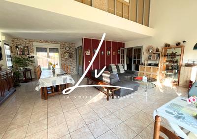 Maison - 177 m² - 7 pièces