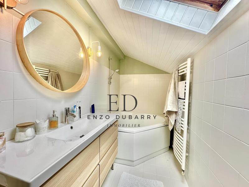 Appartement - 87 m² - 4 pièces