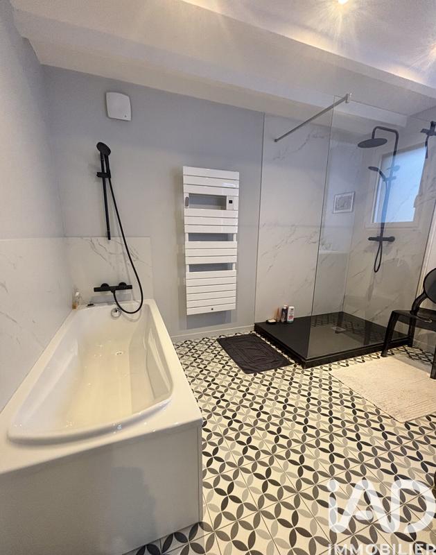 Maison - 160 m² - 7 pièces