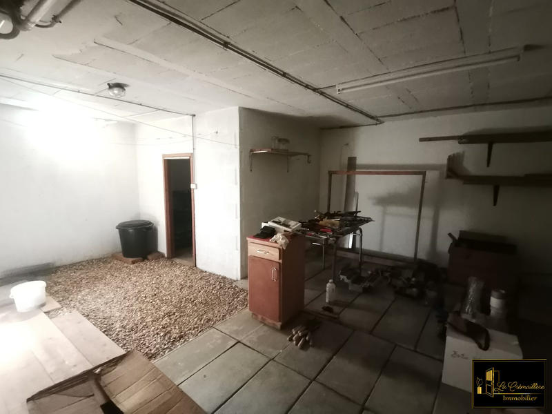 Maison traditionnelle - 90 m² - 4 pièces