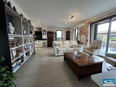 Appartement - 83 m² - 4 pièces