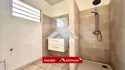 Maison traditionnelle - 62 m² - 4 pièces